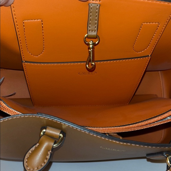 New Lauren Ralph Lauren Tan Leather Tote - Picture 8 of 9